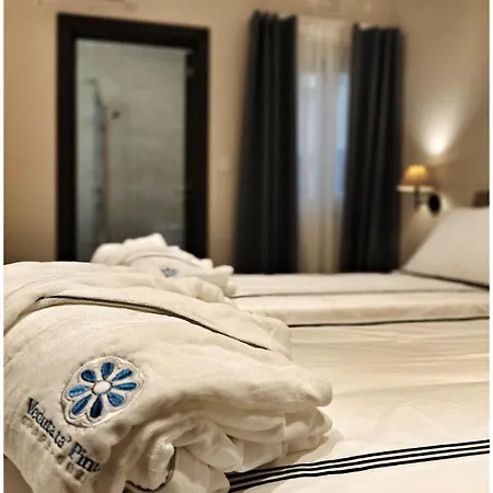 Veduta Ta Pinu With Stunning Views Garden Sauna Pool And Gym Appart hôtel 4*