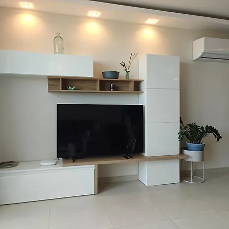 Veduta Ta Pinu With Stunning Views Garden Sauna Pool And Gym Għarb