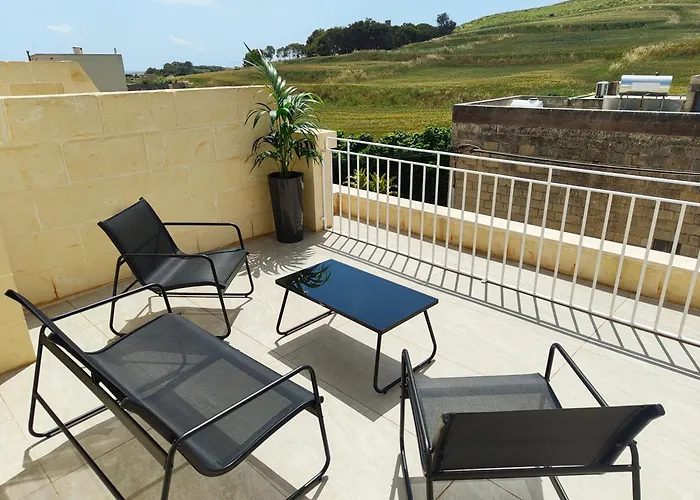 Veduta Ta Pinu With Stunning Views Garden Sauna Pool And Gym 4*