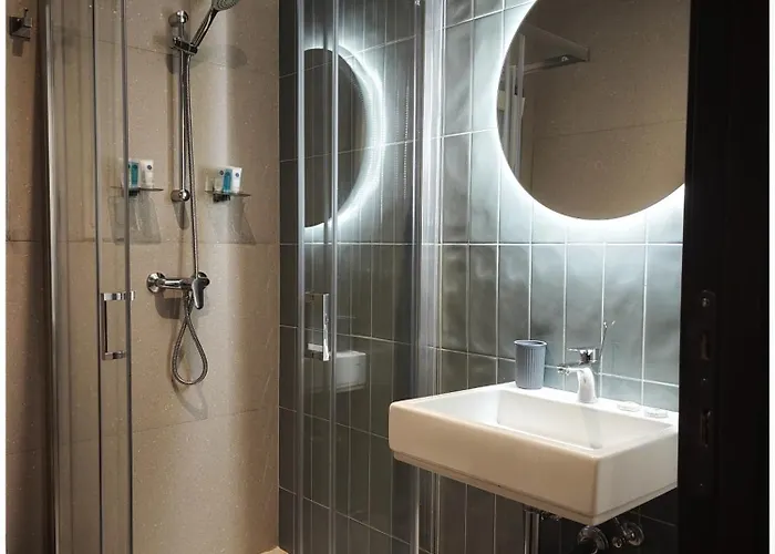 Veduta Ta Pinu With Stunning Views Garden Sauna Pool And Gym