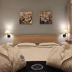 Veduta Ta Pinu With Stunning Views Garden Sauna Pool And Gym Apart-hotel