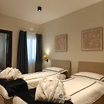 Veduta Ta Pinu With Stunning Views Garden Sauna Pool And Gym מלון דירות