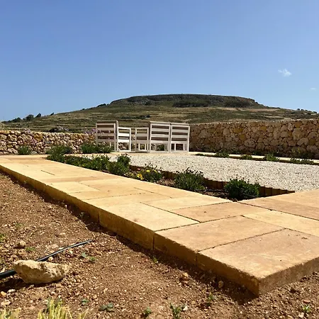 Veduta Ta Pinu With Stunning Views Garden Sauna Pool And Gym Għarb