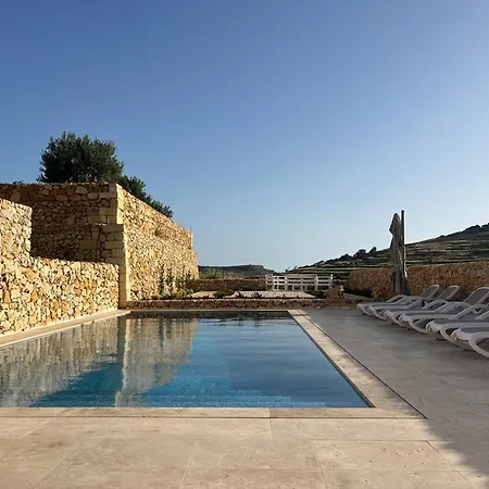 Veduta Ta Pinu With Stunning Views Garden Sauna Pool And Gym 4* Għarb