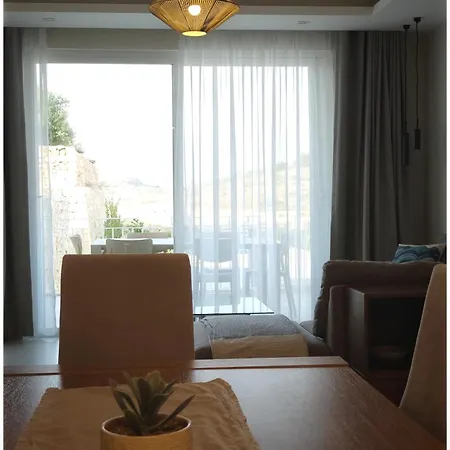 Veduta Ta Pinu With Stunning Views Garden Sauna Pool And Gym 4*