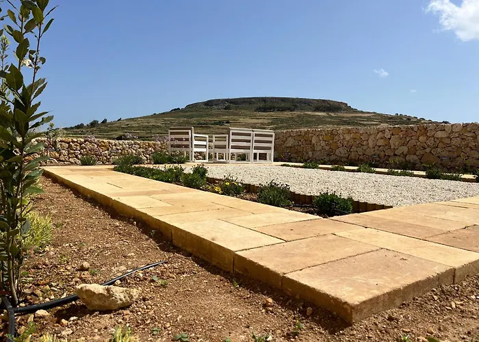Veduta Ta Pinu With Stunning Views Garden Sauna Pool And Gym Għarb