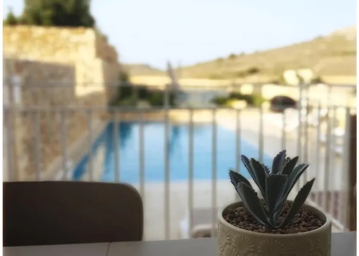 Veduta Ta Pinu With Stunning Views Garden Sauna Pool And Gym 4* Għarb