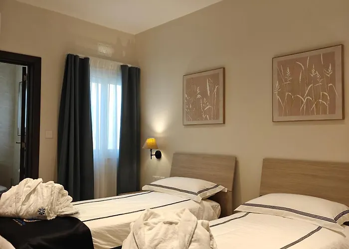 Veduta Ta Pinu With Stunning Views Garden Sauna Pool And Gym Ξενοδοχείο με διαμερίσματα