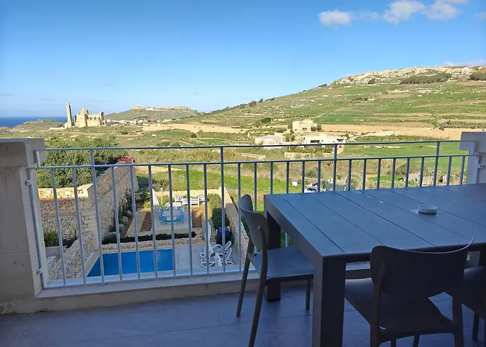 Veduta Ta Pinu With Stunning Views Garden Sauna Pool And Gym 4*