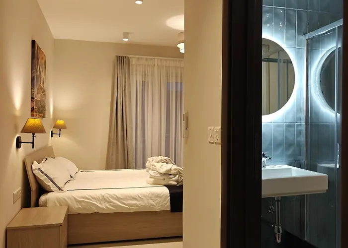 Veduta Ta Pinu With Stunning Views Garden Sauna Pool And Gym Ξενοδοχείο με διαμερίσματα 4*